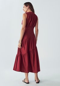 WILLA LOST - Vestito lungo - burgundy