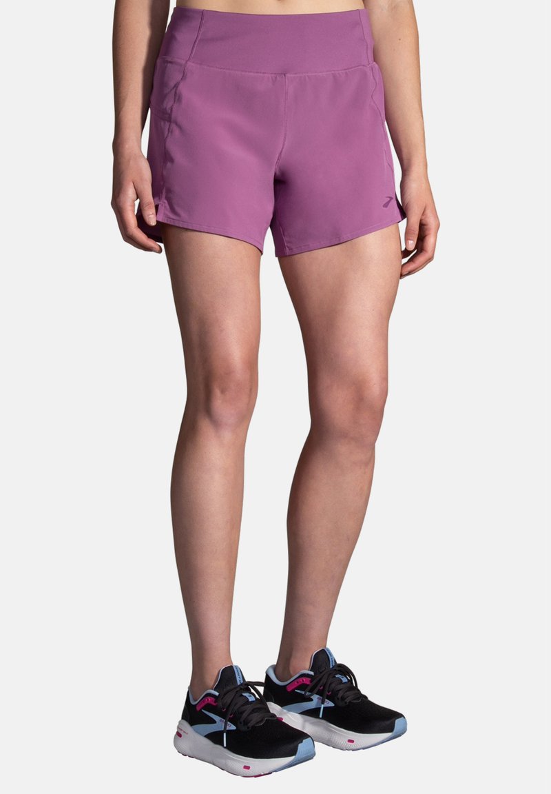Brooks CHASER 5" SHORT - Träningsshorts - washed plum