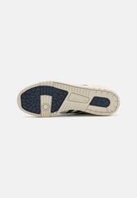 adidas Originals RIVALRY UNISEX - Tenisice - core white/night indigo/off white