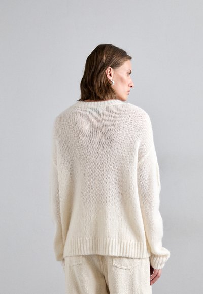 MUNTHE TAHLIS - Pulover - ivory