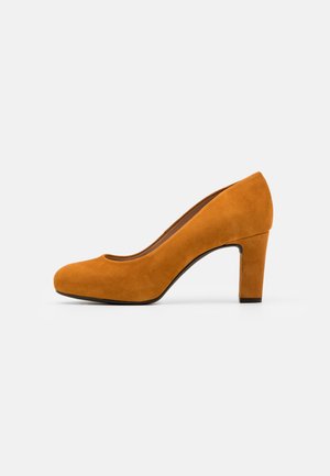 Escarpins à plateforme - cognac