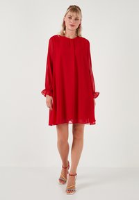 LELA REGULAR FIT - Cocktailkleid/festliches Kleid - red