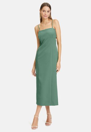 Vera Mont MIT CUT-OUTS - Cocktailkjole / festkjole - silky green