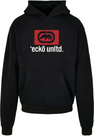 Svart bomullshoodie med en rød rektangulær grafikk som har en silhuett av et neshorn og teksten "*eckō unltd." i hvitt. Inkluderer frontlomme.