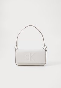 SCULPTED FLAP SHOULDER POUCH - Bolso de mano - wind chime