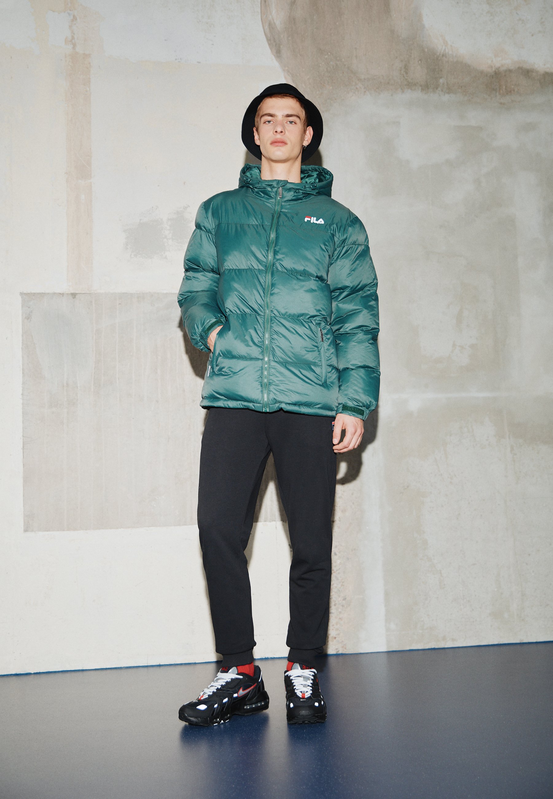 Fila SCOOTER PUFFER JACKET - Giacca invernale - sycamore/verde bosco -  Zalando.it