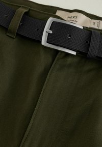 Unselected, green