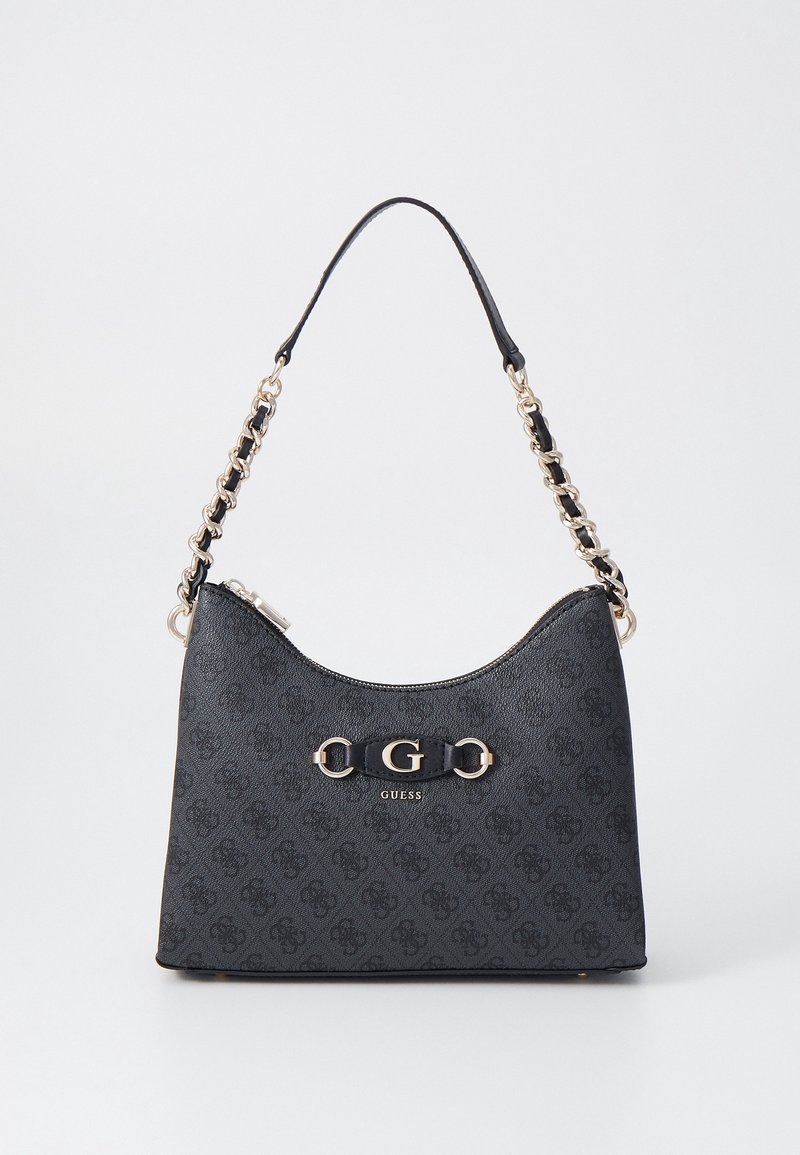 Sac à main Guess noir avec motif monogramme, chaîne en or et bandoulière en cuir, logo métallique "G" à l'avant et fermeture éclair sur le dessus.