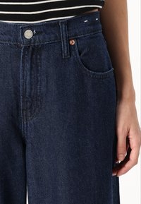 GAP Petite BAGGY HOLMAN - Wide leg - rinsed