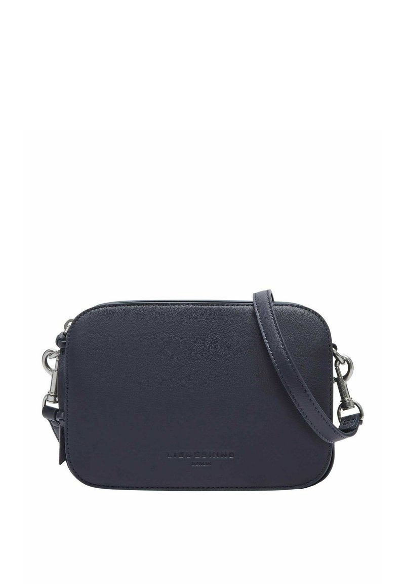 Piccola borsa crossbody rettangolare in pelle blu navy con chiusure argento e tracolla regolabile, logo "Liebeskind Berlin" impresso sul davanti.