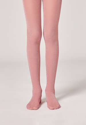 Rosa glitzernde Strumpfhosen mit strukturierter Strickware, die aus leichtem Material bestehen und eine glatte Oberfläche aufweisen, die das Licht reflektiert.