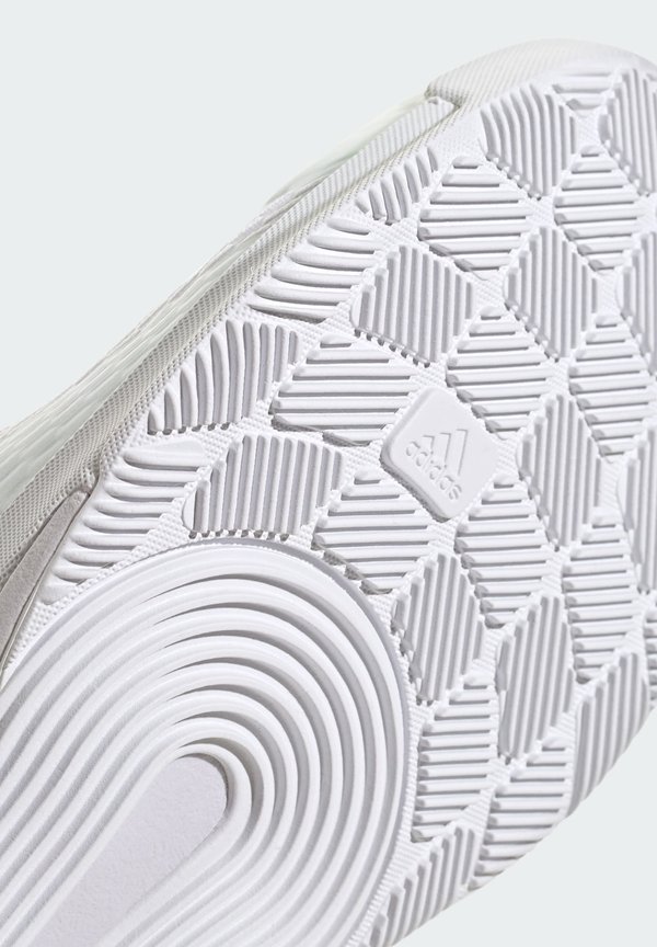 NOVAFLIGHT INDOOR - Basketball shoes4