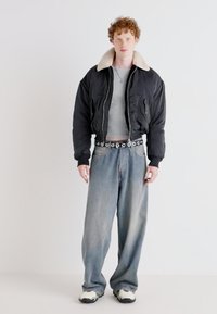 Weekday TIMO REGULAR BOMBER JACKET - Bomber dzseki - grey