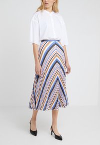 BOSS A-linjekjol - royal blue