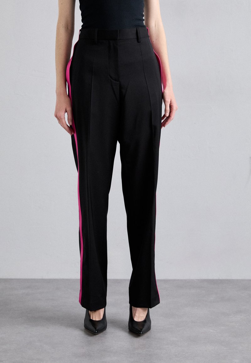 Helmut Lang - SEATBELT PANT - Stoffhose - schwarz, Vergrößern