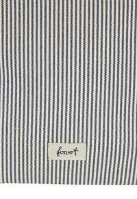 Borsa di cotone con strisce verticali blu navy e crema; presenta un piccolo tag rettangolare con la scritta "foret" in corsivo nero.