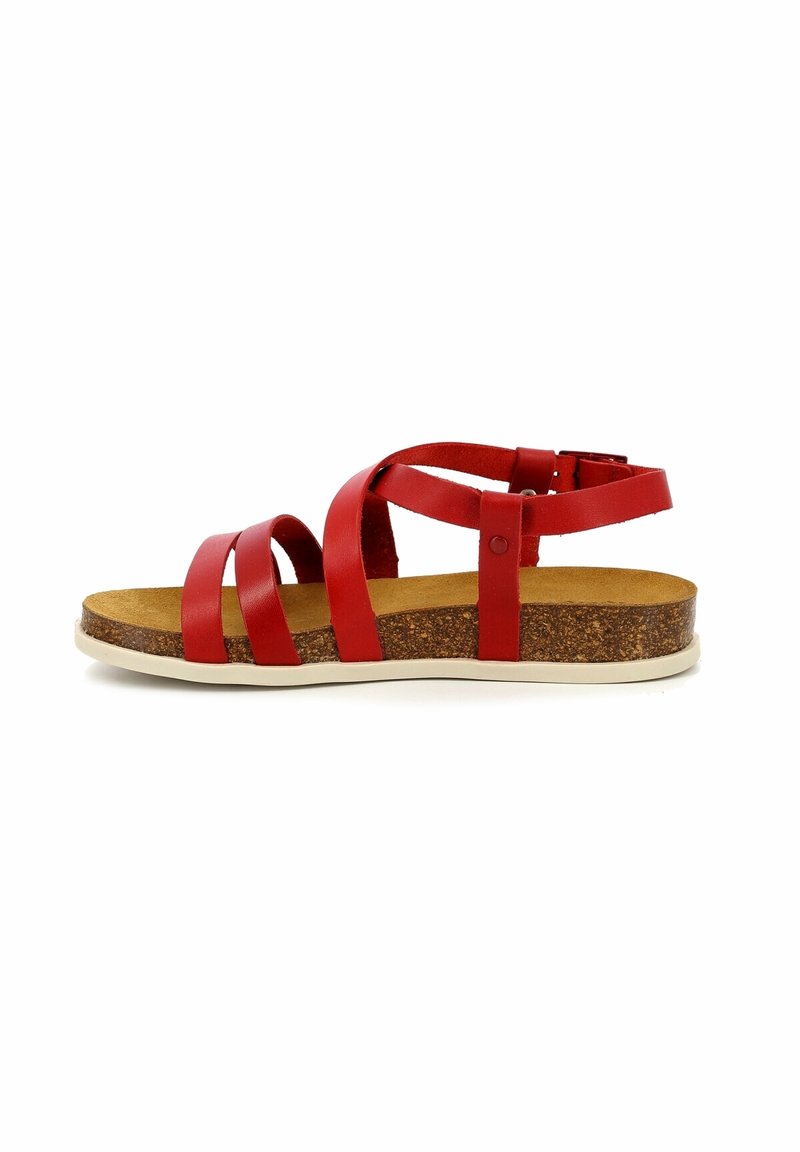 Sandale en cuir rouge avec plusieurs brides, semelle intermédiaire en liège et semelle en caoutchouc. Dispose d'une boucle réglable pour un ajustement sécurisé.