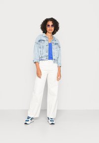 Vero Moda VMTYRA SINGLET - Top - dazzling blue