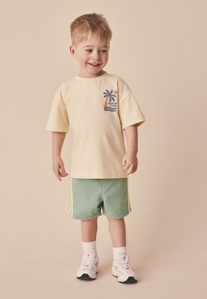 Next, REGULAR FIT - SIDE STRIPE PULL ON - Shorts - sage green