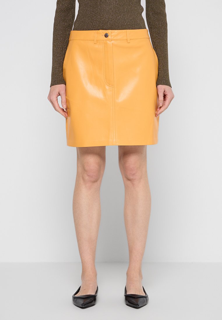 Nanushka Kokerrok oranje Nanushka Kokerrok oranje