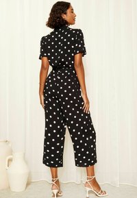 Friends Like These COLLAR BUTTON THROUGH CULOTTE REGULAR FIT - Overall / Jumpsuit - black