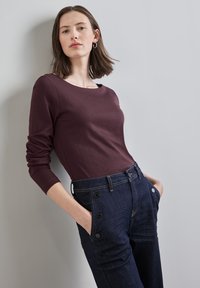 Street One BASIC - Longsleeve - rot