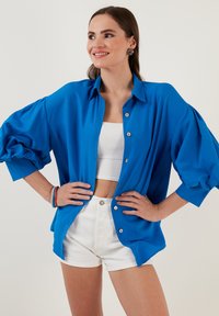 LELA LOOSE FIT - Pogājama blūze - royal blue