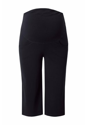 Schwarze Umstands-Caprihose mit hohem, dehnbarem Bund und seitlichen Taschen, entwickelt für Komfort und Unterstützung.