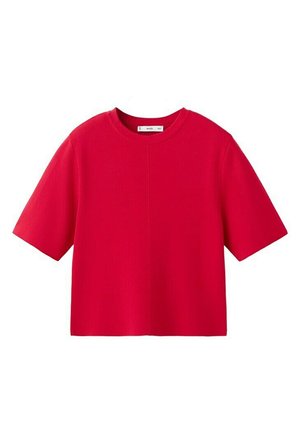 Rode korte mouws gebreide top met ronde halslijn en een naad in het midden, afgebeeld op een witte achtergrond.