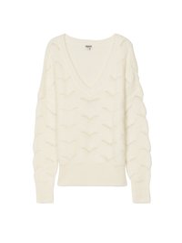 Maglione lavorato a maglia di colore crema con scollo a V, caratterizzato da un motivo testurizzato a zig-zag, maniche lunghe e polsini e orlo a coste.
