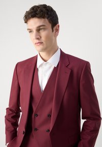 HUGO ARTI HESTEN SET - Prsluk za odijelo - dark pink