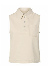 Polo sans manches en coton beige avec col, trois boutons sur le devant et une poche poitrine côté gauche.