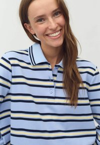 mbyM POLLA-M - Poloshirt - cool blue stripe