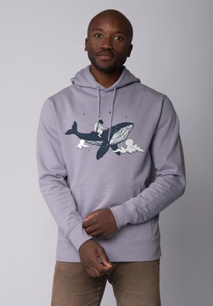 Lichtpaars sweatshirt met een walvisafbeelding en astronautontwerp. Heeft een voorzak en een verstelbare trekkoordkap. Zacht materiaal.