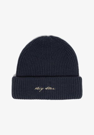 Námořnická pletená čepice s žebrováním a ohrnutým okrajem, na přední straně s vyšitým textem "Big Star" ve zlaté nitě. Měkká textura.