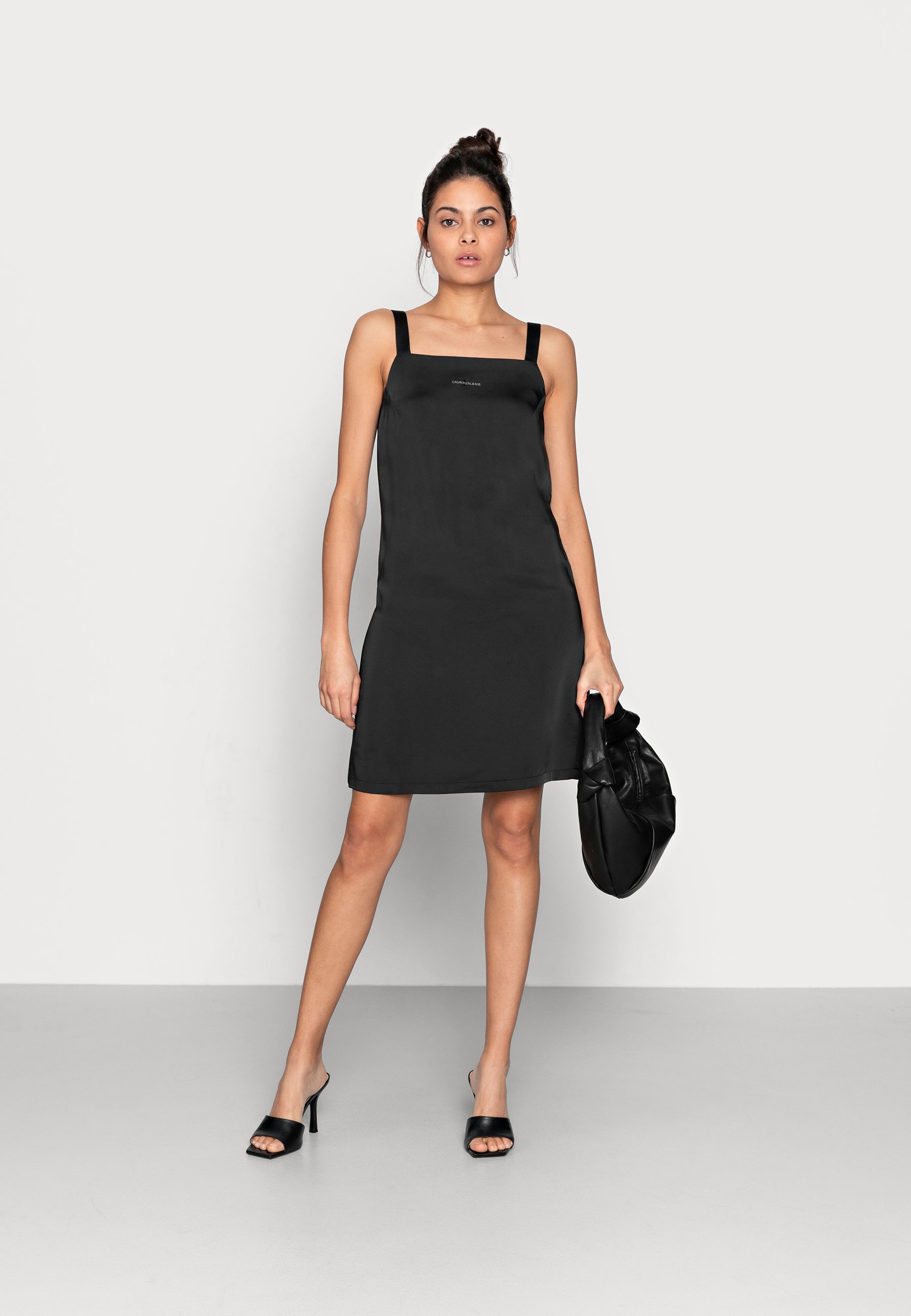 calvin klein robe de soirée