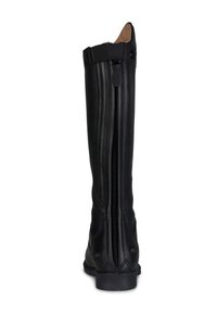 Bota de montar de cuero negro con caña alta, cremallera en la parte trasera, costuras decorativas y suela de goma plana. Textura suave, diseño duradero.