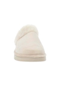 Beige pantoffel met een pluche nepfuurkraag, zachte suède bovenkant, ronde neus en een platte, lichtgekleurde zool voor binnengebruik.