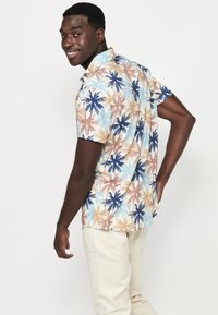 Koroshi Marškiniai - crudo off white