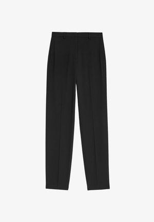 Sorte skræddersyede bukser lavet af glat stof, med en lige ben-design, frontfolder og sidelommer for en klassisk silhuet.