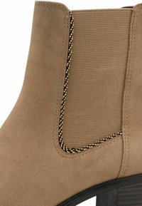 Marco Tozzi CHELSEA  - Botines - beige