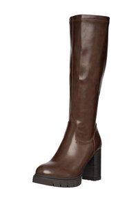 Bota alta de cuero marrón con un tacón grueso y texturizado y un acabado suave. Cuenta con un panel elástico lateral para facilitar su uso.