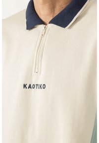 Kaotiko Mikina - green
