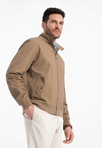 Ombre HARRINGTON - Bomberjakke - brown