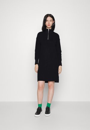JXSANDRA TWIST HALF ZIP DRESS - Stickad klänning - black