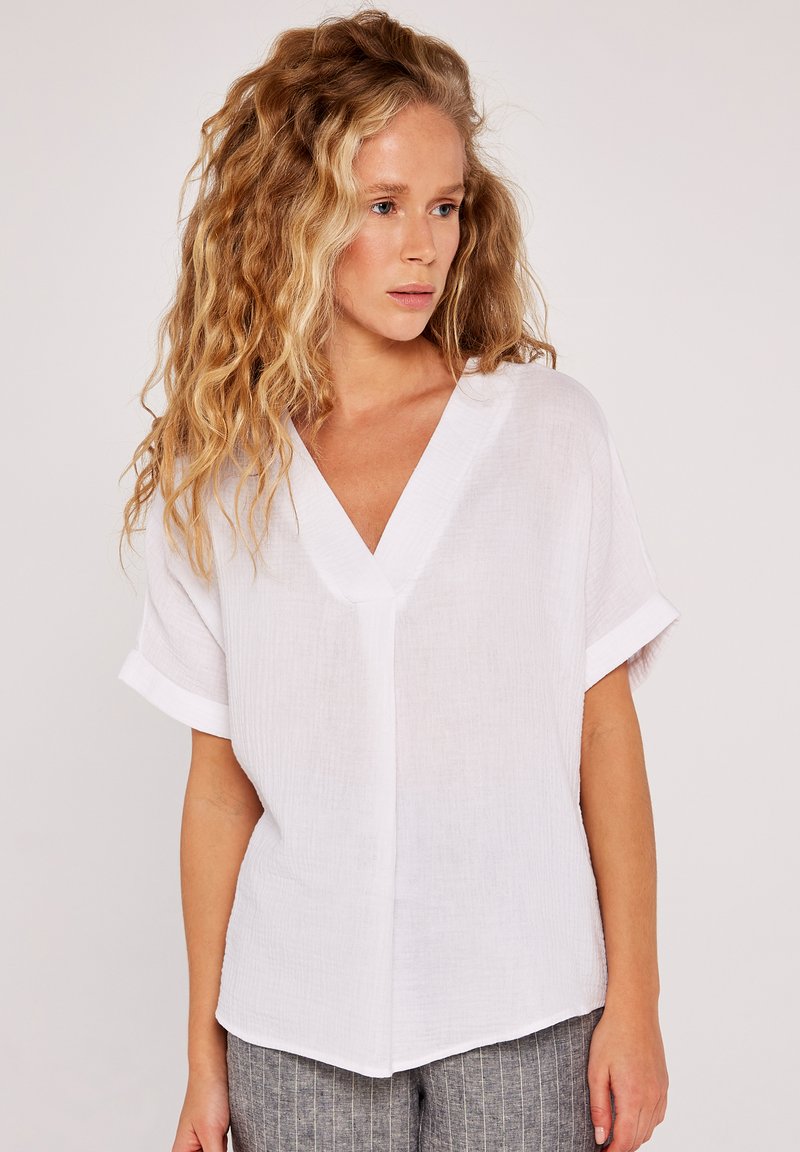 Apricot VNECK  - Camicetta - white
