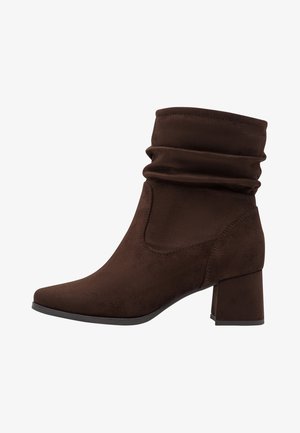Tamaris, STIEFELETTE - Klasické členkové čižmy - mocca