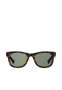 Occhiali da sole tartaruga con lenti verdi, forma rettangolare e montatura spessa. Presentano il logo Polaroid sulla lente destra.