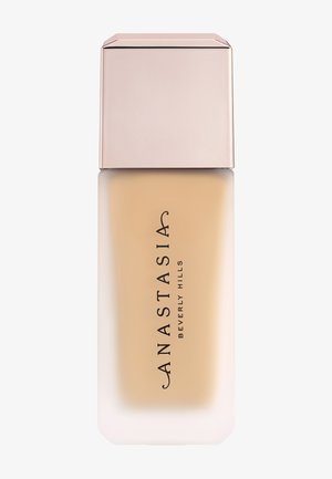 IMPECCABLE BLURRING SECOND SKIN MATTE FOUNDATION - Foundation - shade 12 - 3wo