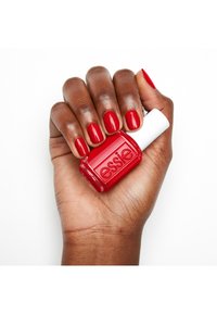 Essie NAIL POLISH czerwony